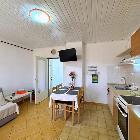 Guest house Andelka G 3*